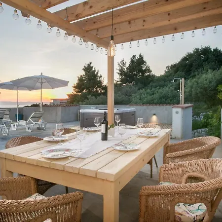 Apartament Ela