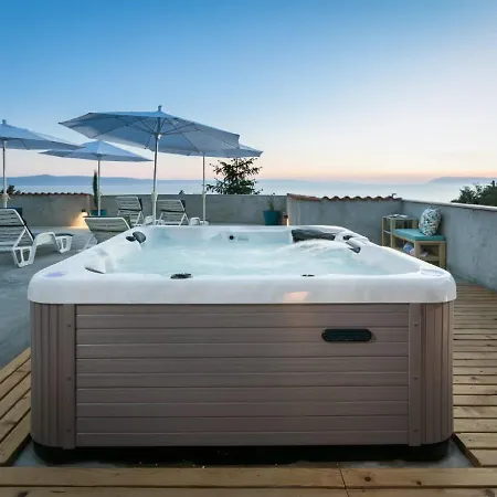 Apartment Ela Podgora